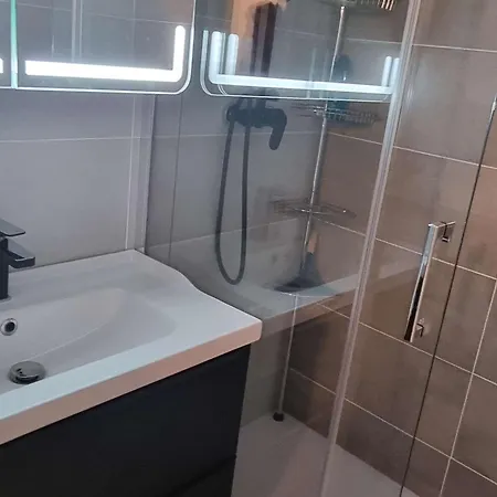 T2 Climatise Avec Piscine Et Parking A 100m De La - Fr-1-607-207 Апартаменти Агд